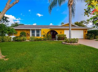 11555 Pine St, Seminole, FL 33772