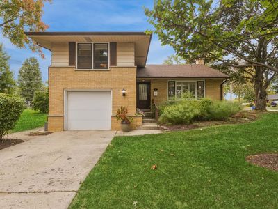 465 Hillside Rd, Naperville, IL, 60540