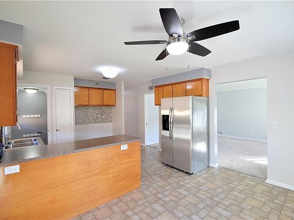 5th image of 3082 Winthrop Dr