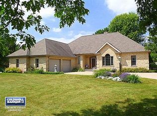 W8712 Pheasant Run, Hortonville, WI 54944