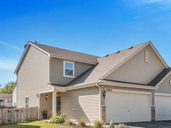 2583 Carlisle Ln, Hampshire, IL 60140