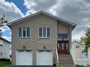 58 Grove St FLOOR 2, Elmwood Park, NJ 07407