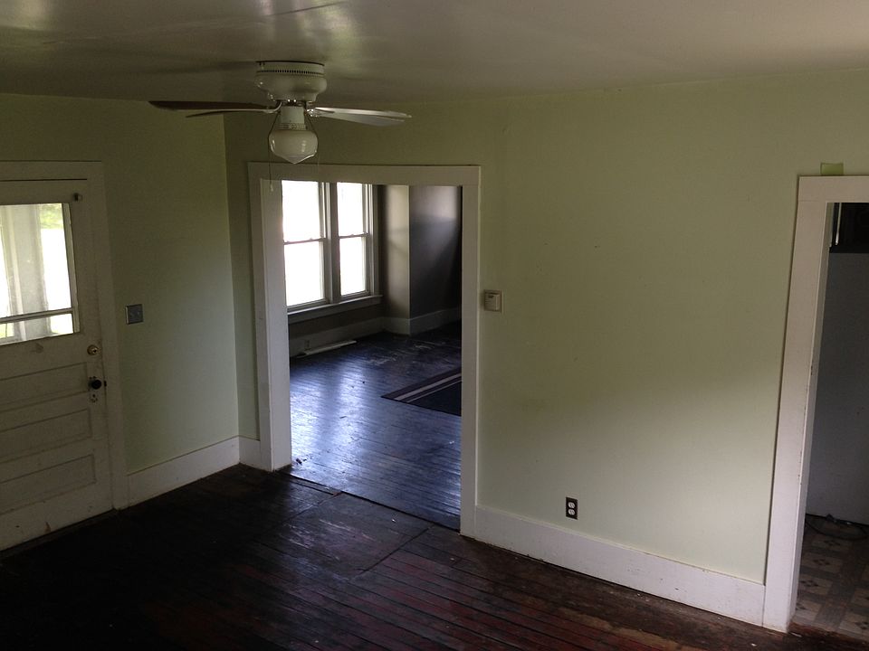 2nd image of 1626 4th St N