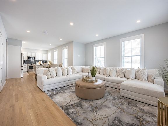 3rd image of 241 Neponset Valley Pkwy #241