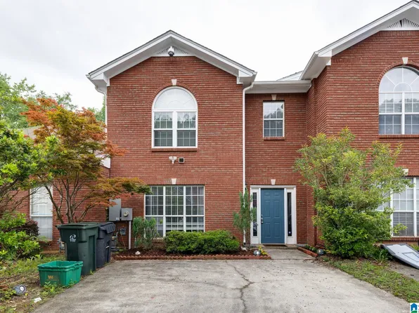 452 Cambrian Ridge Trl, Pelham, AL 35124