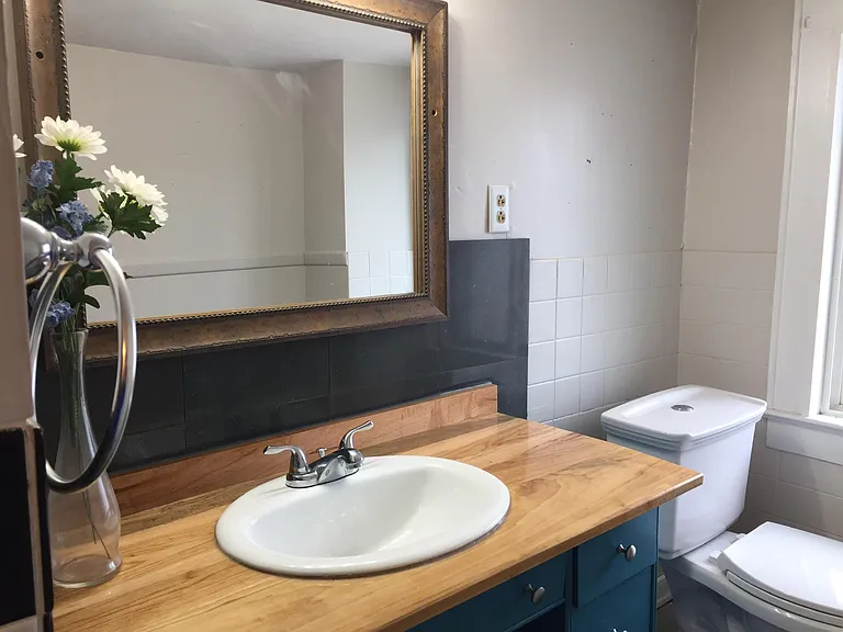 1005 King Ave — Photo 3