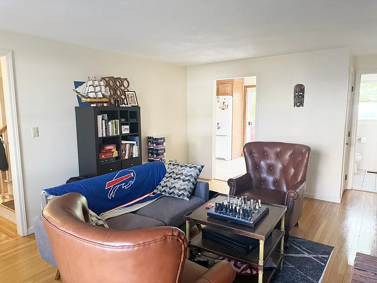 14 Kings Ct — Photo 13