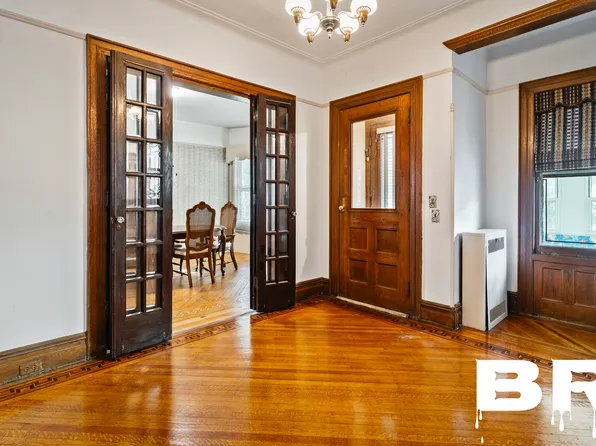 681 Argyle Road image 8 of 25