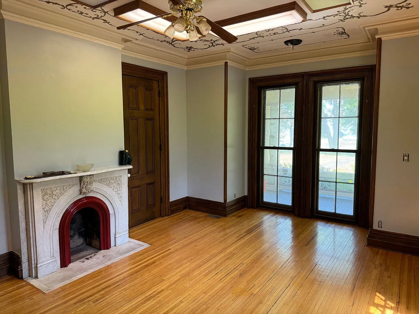 1295 Lake Ave — Photo 4