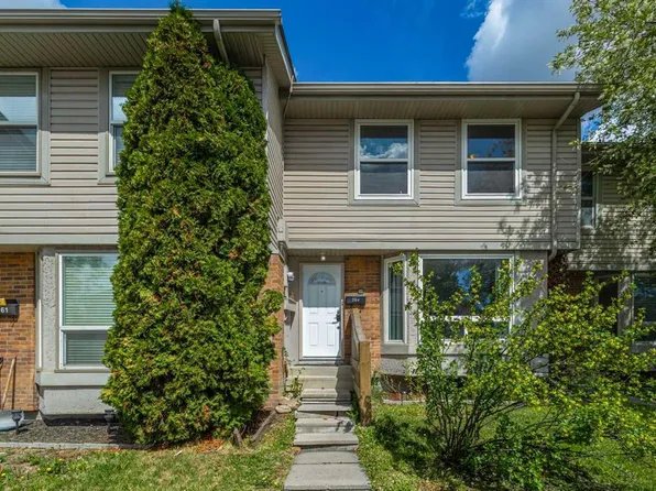 123 S Queensland Dr SE #160, Calgary, AB T2J 5J4
