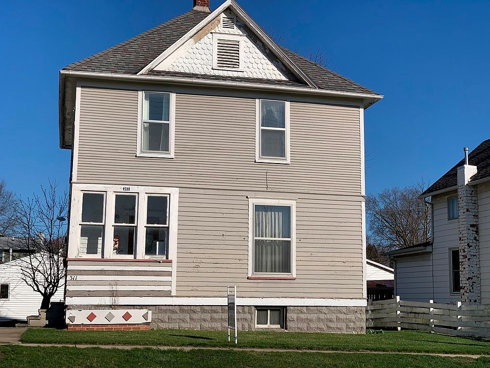 1st image of 311 S Railroad Ave