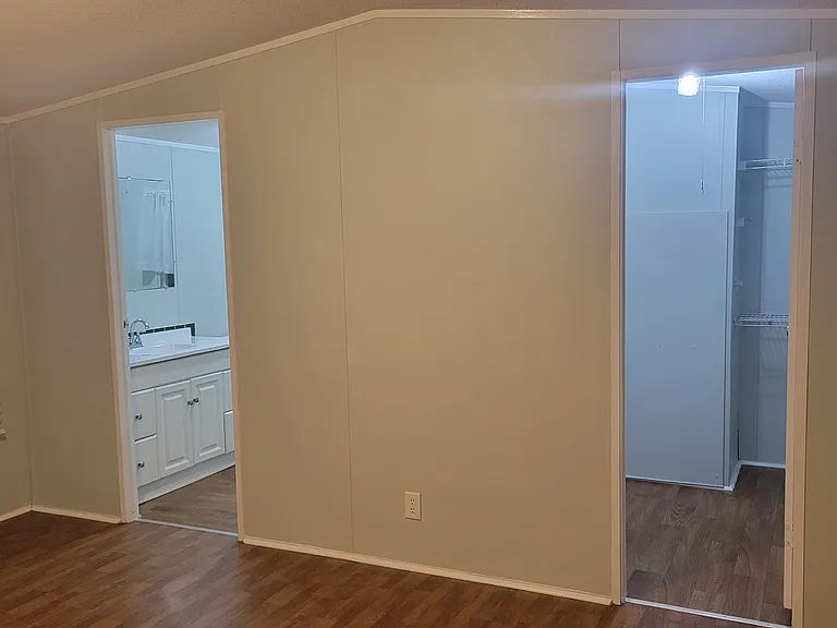 1103 Lissie Ln — Photo 29