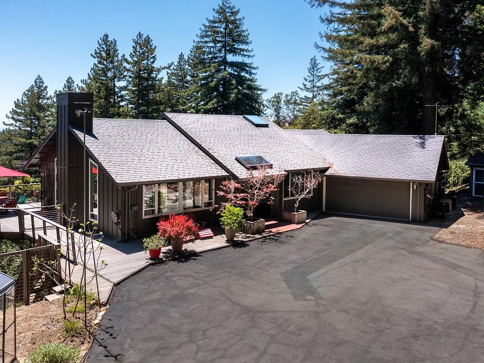 1st image of 23695 Hutchinson Rd