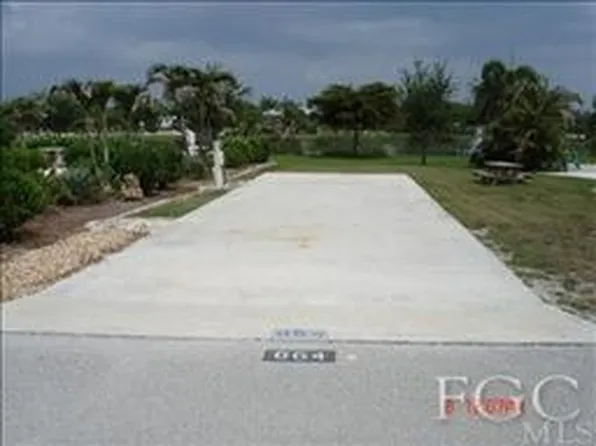 644 Barracuda Bnd, Fort Myers Beach, FL 33931