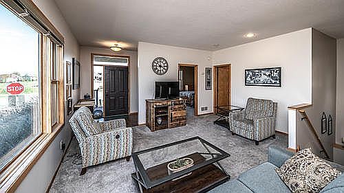 1st image of 2101 Ontario Ln