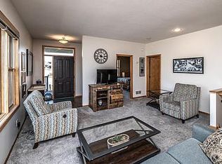 2101 Ontario Ln, Northfield, MN 55057