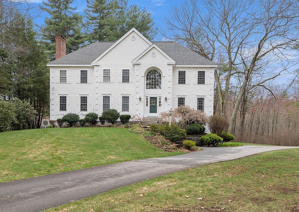 1st image of 26 Greenfield Dr