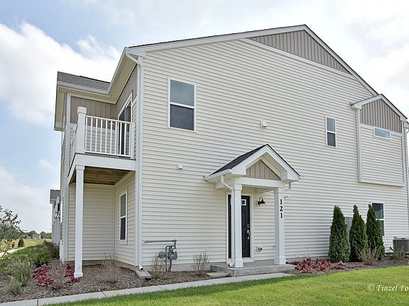 2nd image of 121 Kingsport Dr