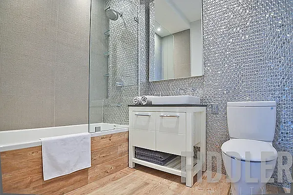 4441 Purves St #1311 — Photo 7