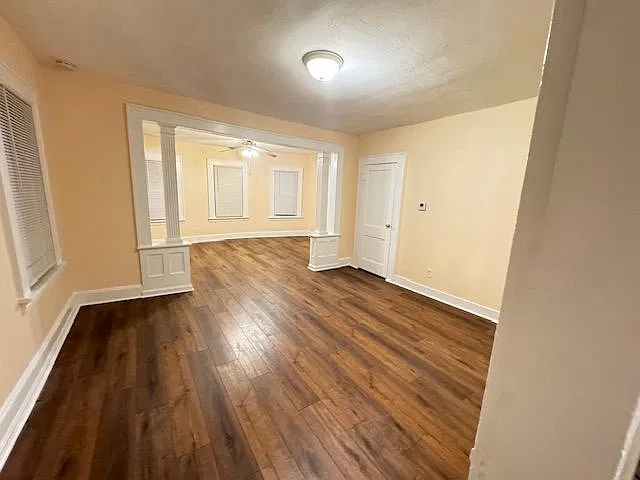 2 bed, 1.0 bath, 3018 sqft, $2,350 — Photo 2