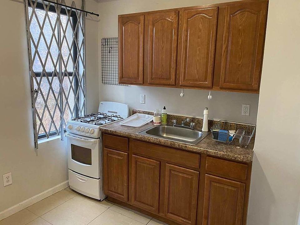 1st image of 57 Bartlett St #1B