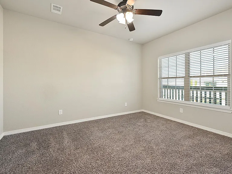 401 Ash St #B — Photo 34