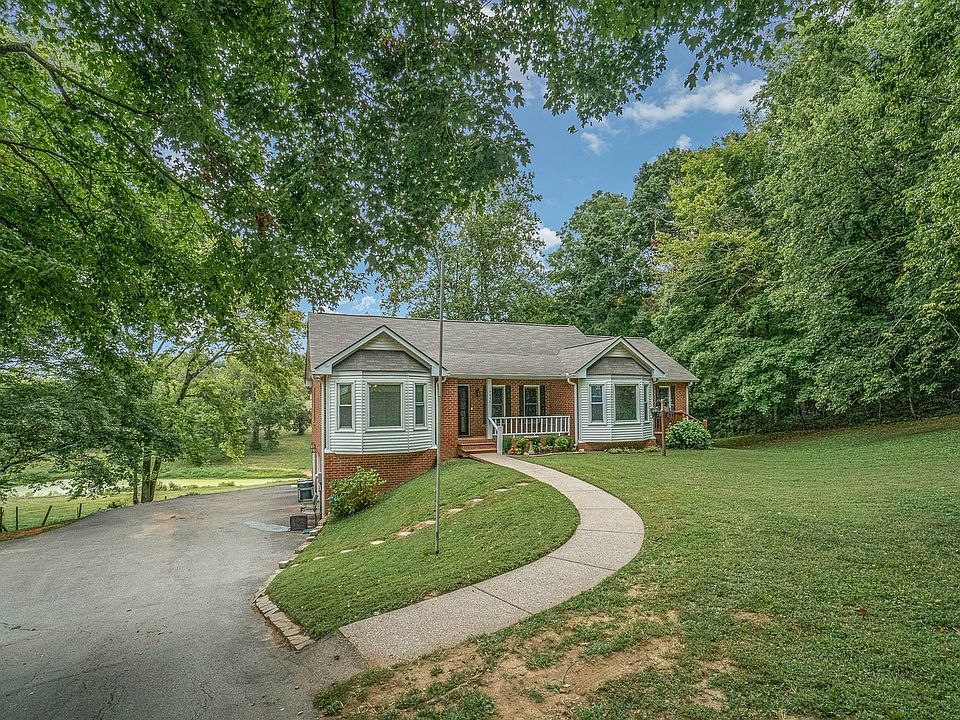 1st image of 4446 Pratt Ln