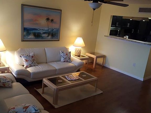 5th image of 6161 Gulf Winds Dr APT 247
