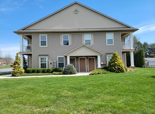 1994 Shady Oak Dr, Mount Joy, PA 17552