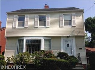 1171 Castleton Rd, Cleveland Heights, OH 44121