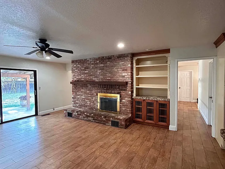 550 N Corral Hollow Rd — Photo 16
