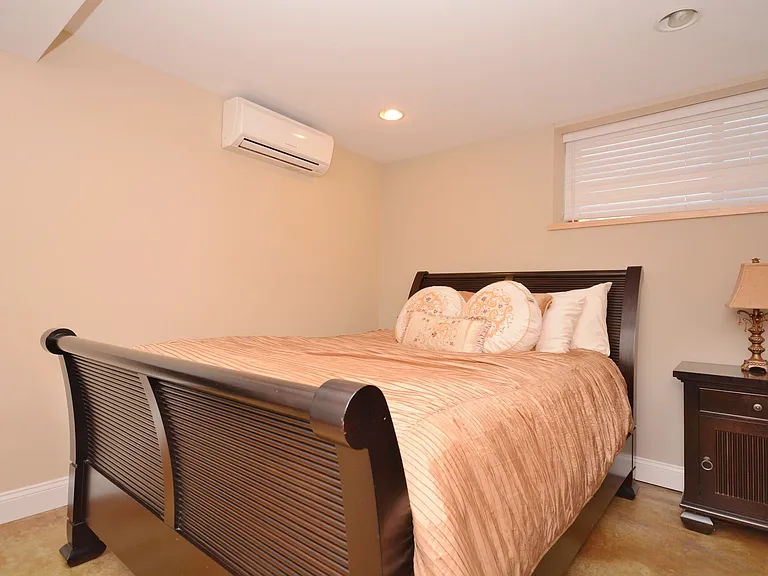 6321 Southwood Ave #4 — Photo 8