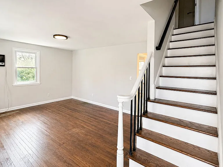 405 Wilcoxson Ave — Photo 4
