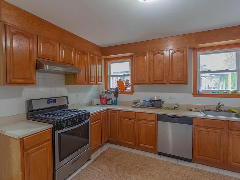 64 Colborne Rd #1 — Photo 7