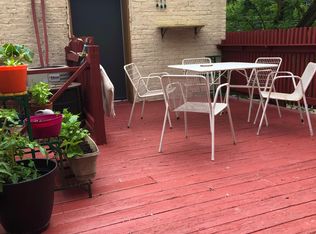 1481 W Huron St #2M, Chicago, IL 60642