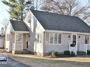 217 Pearl St, Cary, IL 60013