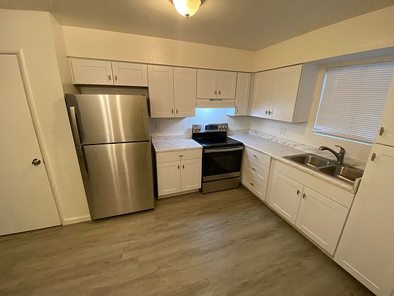 2nd image of 434 W Ivyglen St APT 109