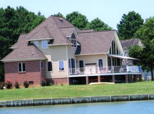 154 Heritage Point Rd, Deltaville, VA 23043