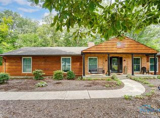 1434 Fostoria Ave, Findlay, OH 45840