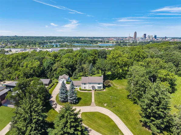 1435 Casady Dr, Des Moines, IA 50315