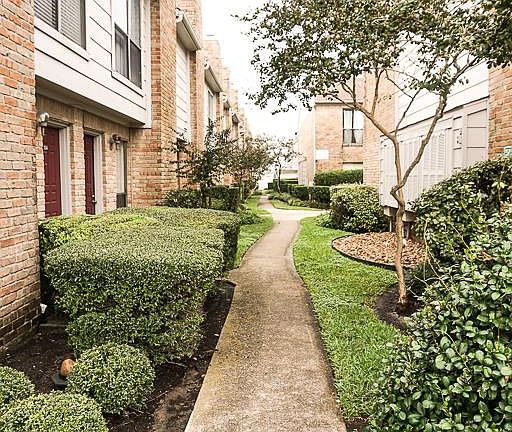 5th image of 2110 Wilcrest Dr APT 235
