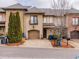 716 Flag Cir, Hoover, AL 35226