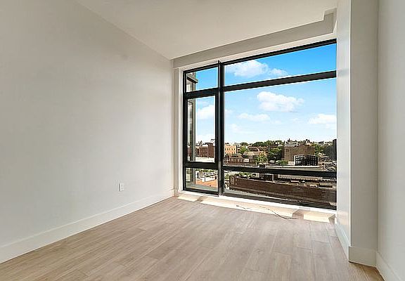 4th image of 1263 Bedford Ave #7F