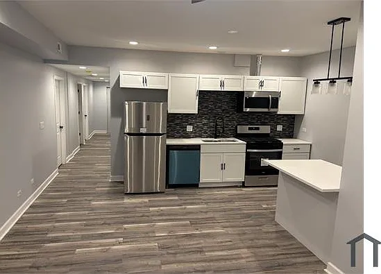 6148 S Saint Lawrence Ave #1 — Photo 1