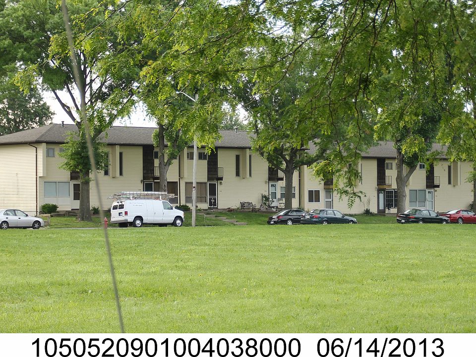 1st image of 739 N 70th Ter