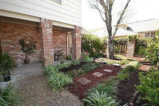 3rd image of 1210 Hannington Dr