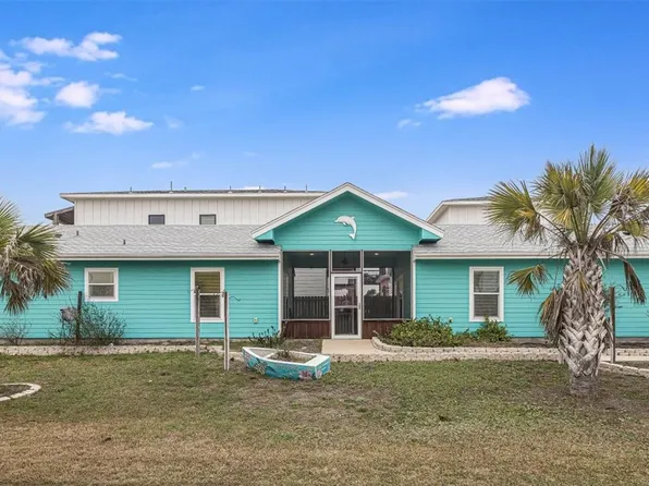 325 S 10th St, Port Aransas, TX 78373