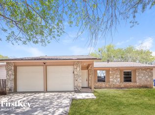 9707 Bear Creek Dr, San Antonio, TX 78245