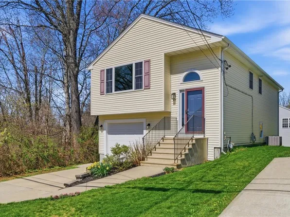 57 Ballou St, Cumberland, RI 02864