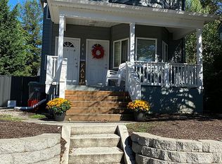 203 NE Graham St APT A, Portland, OR 97212